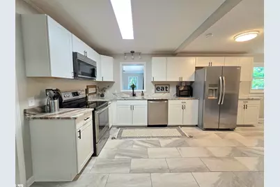 303 E Belvue Road, Taylors, SC 29687 - Photo 6