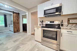 303 E Belvue Rd, Taylors, SC 29687 - Photo 10