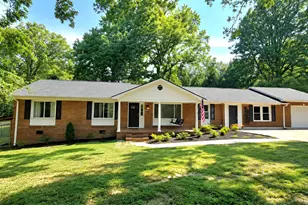303 E Belvue Rd, Taylors, SC 29687 - Photo 1