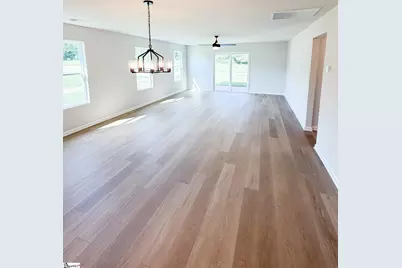 18002 Hwy 101 S, Gray Court, SC 29645 - Photo 4