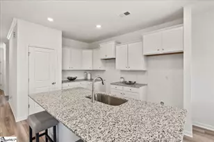 2040 Halton Oaks Dr, Spartanburg, SC 29303 - Photo 6