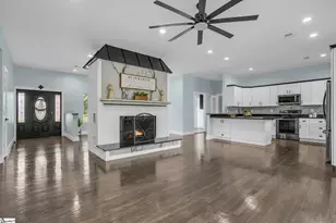 305 Waters Rd, Taylors, SC 29687 - Photo 20
