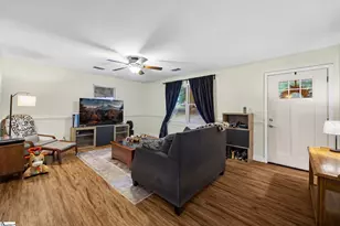325 Brewton Rd, Spartanburg, SC 29301 - Photo 4