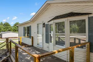 139 Blue Ridge Rd, Campobello, SC 29322 - Photo 6