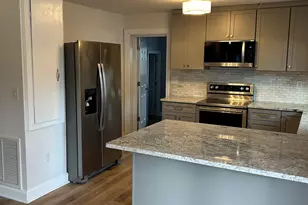 7 Vanderbilt Cir, Greenville, SC 29609 - Photo 8