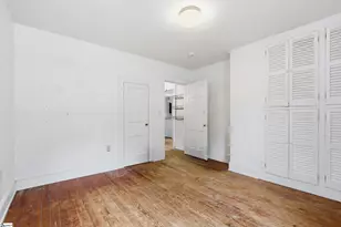 205 E C Ave, Easley, SC 29640 - Photo 6