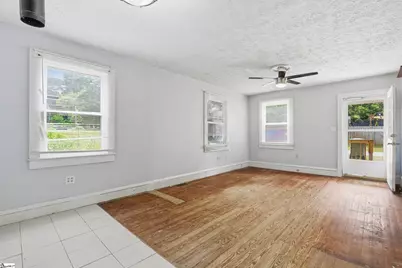 205 E C Avenue, Easley, SC 29640 - Photo 2