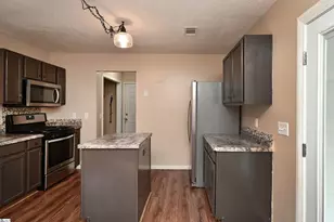 136 W Corley Ln, Spartanburg, SC 29303 - Photo 12