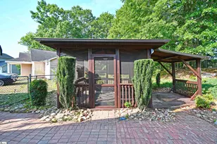 136 W Corley Ln, Spartanburg, SC 29303 - Photo 34