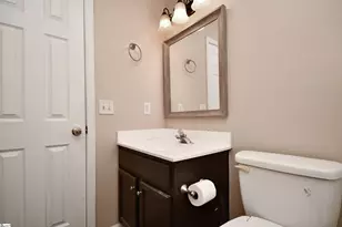 136 W Corley Ln, Spartanburg, SC 29303 - Photo 24