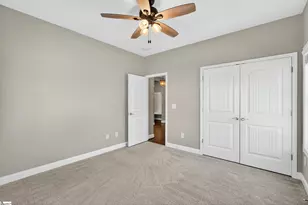 415 S Pendernale Dr, Moore, SC 29369 - Photo 8