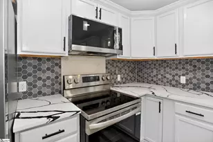29 Baxter St, Greenville, SC 29607 - Photo 6