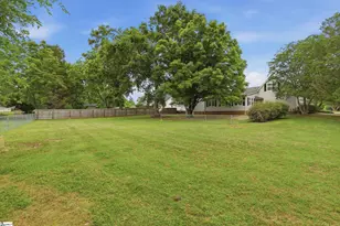205 Huntington Rd, Easley, SC 29642 - Photo 2