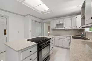 310 Hammett Rd, Greer, SC 29650 - Photo 14