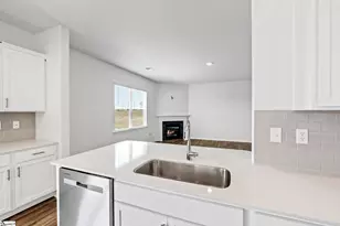 906 Pineland Dr, Woodruff, SC 29388 - Photo 16