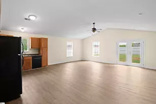 515 Climbing Rose Ct, Fountain Inn, SC 29644 - Photo 8