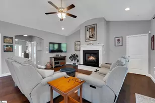 114 Jones Kelley Rd, Travelers Rest, SC 29690 - Photo 6
