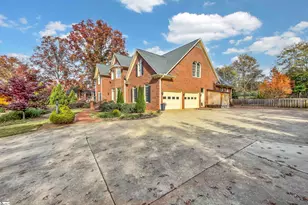 111 W Woodglen Rd, Spartanburg, SC 29301 - Photo 4