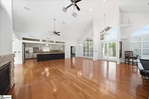 102 Greenleaf Ln, Easley, SC 29642 - Photo 8