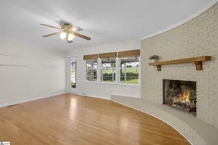 205 Meadow Ln, Easley, SC 29642 - Photo 16
