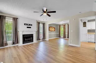 693 Cotton Branch Dr, Boiling Springs, SC 29316 - Photo 2
