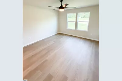 18034 Hwy 101 S, Gray Court, SC 29645 - Photo 4