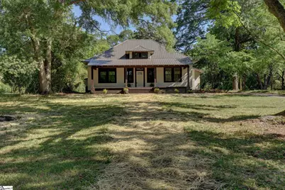 205 Mountain View Street, Westminster, SC 29693 - Photo 2