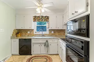 101 Lancelot Dr, Simpsonville, SC 29681 - Photo 12