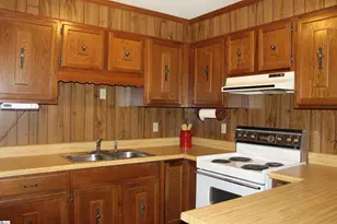 1007 O Neal St, Belton, SC 29627 - Photo 8