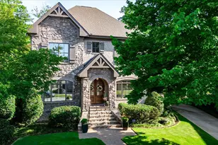 10 Travertine Ct, Greenville, SC 29615 - Photo 2
