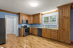 303 Blair St, Easley, SC 29640 - Photo 8