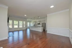 7 Common Oaks Ct, Simpsonville, SC 29681 - Photo 4