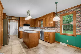 208 Longstreet Dr, Greer, SC 29650 - Photo 6