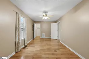 23 Duncan Rd, Greenville, SC 29617 - Photo 12