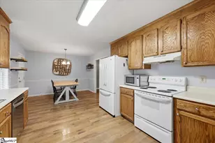 23 Duncan Rd, Greenville, SC 29617 - Photo 8