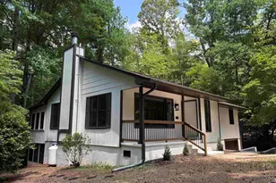 102 Blossom Ct, Westminster, SC 29693 - Photo 2