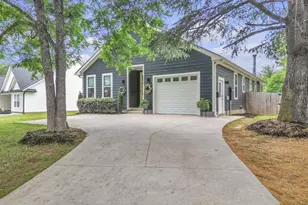 2452 Fews Bridge Rd, Greer, SC 29651 - Photo 2