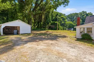 524 Church St, Laurens, SC 29360 - Photo 12