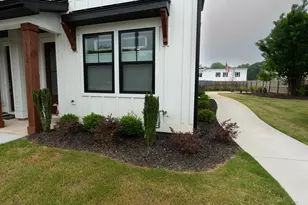 1192 N Pleasantburg Dr, Greenville, SC 29607 - Photo 24