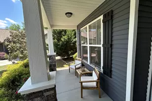 208 Mountain Slope Ct, Travelers Rest, SC 29690 - Photo 4