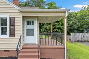 714 Holmes St, Gaffney, SC 29341 - Photo 6