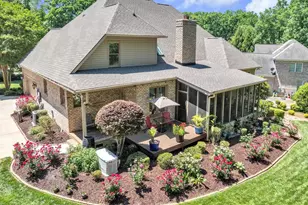 904 Sugar Oak Ct, Simpsonville, SC 29680 - Photo 2