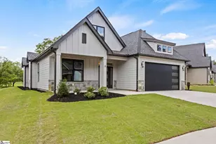 8 Mercy Dr, Greenville, SC 29607 - Photo 2
