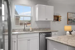 402 Edgehill Ct, Greenville, SC 29617 - Photo 10