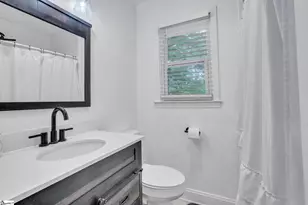 121 Forest Park Dr, Easley, SC 29642 - Photo 30