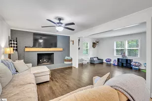 121 Forest Park Dr, Easley, SC 29642 - Photo 4