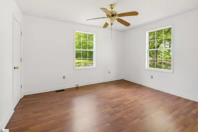 7 Alberta Avenue, Greenville, SC 29617 - Photo 12
