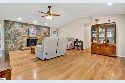 411 Youth Center Road, Belton, SC 29627 - Photo 4