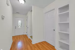 4 Raleigh Ct, Simpsonville, SC 29681 - Photo 2