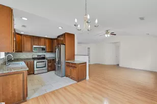 4 Raleigh Ct, Simpsonville, SC 29681 - Photo 6
